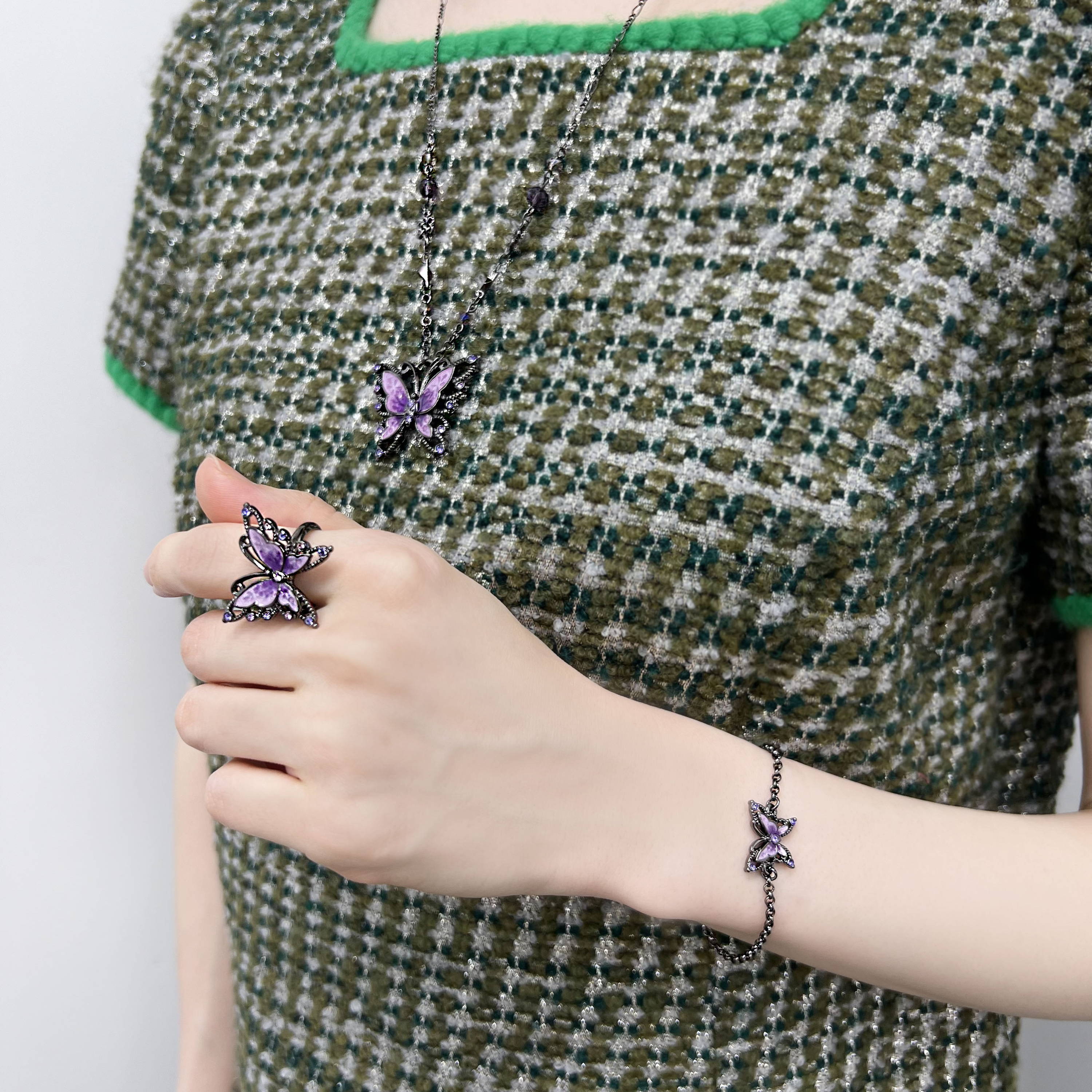 極美品✨ANNA SUI 蝶 モチーフ バタフライ ガンメタル